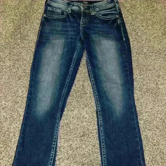 Silver Jeans Capris - Picture 1 of 5